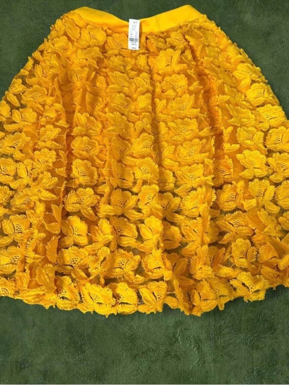 New York Company Stretch Yellow Floral Lace Skirt with Lining